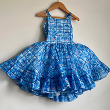 Load image into Gallery viewer, Blue alien
